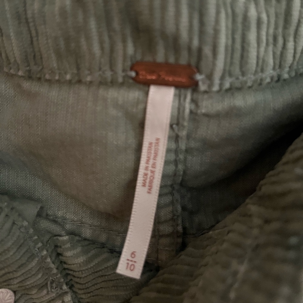 Free People‎ corduroy mini skirt— NWT Size 6 - Picture 3 of 4
